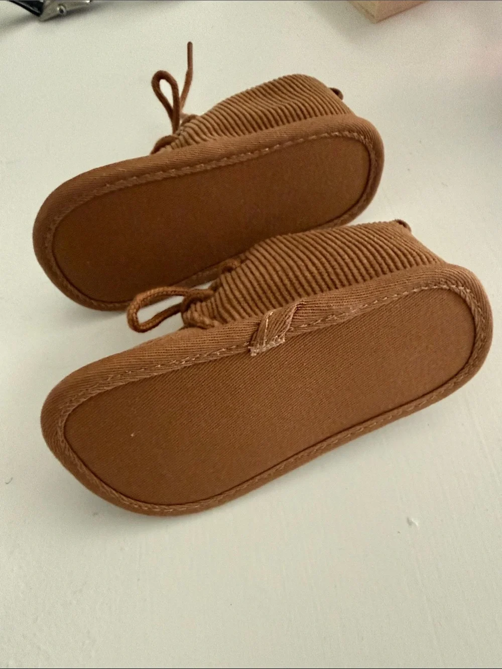 Kids Corduroy Lace-Up Shoes in Brown